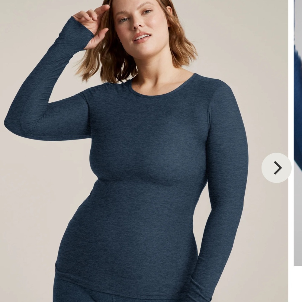 Beyond Yoga Featherweight  Navy Blue Top